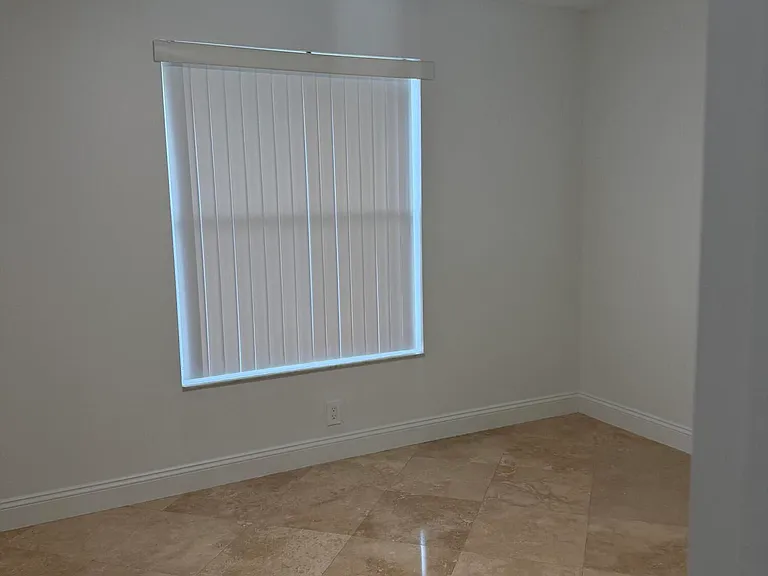 9209 Southampton Pl — Photo 6