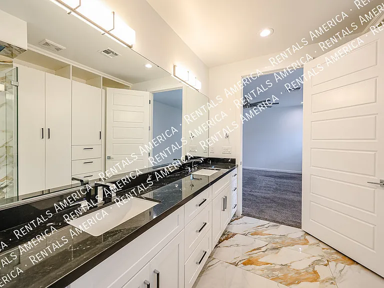 347 E La Mirada Dr — Photo 34