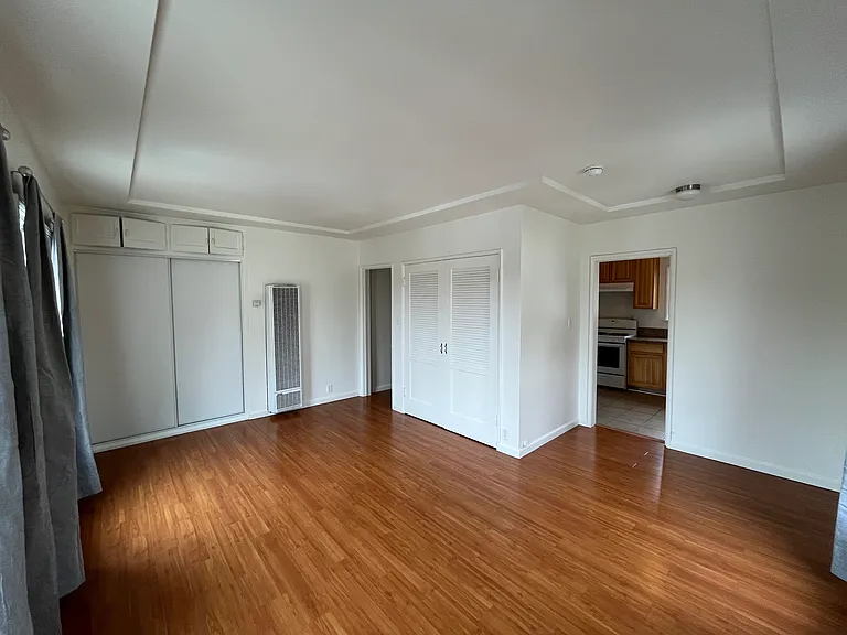 2573 S Sepulveda Blvd — Photo 3