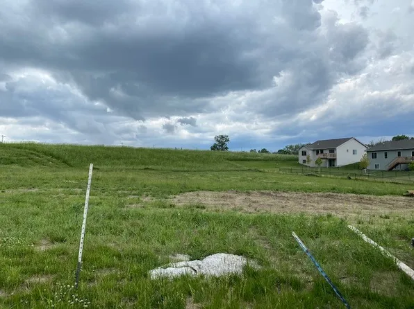 115 Crossroads Ct, Polk City, IA 50226