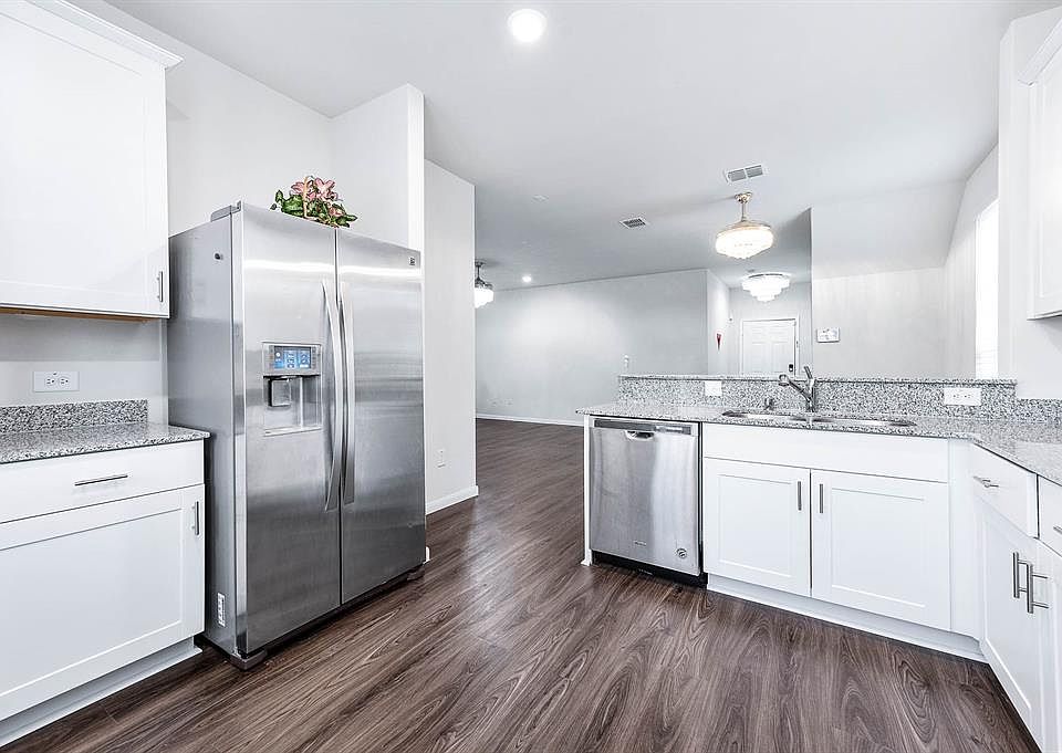 1st image of 6331 Lakeview Haven Drive