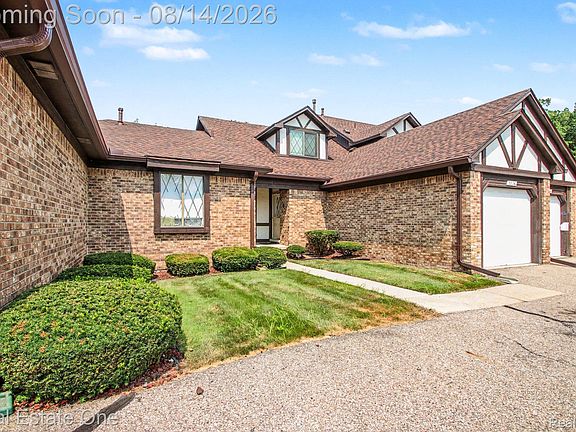 2nd image of 3326 Heritage Pkwy