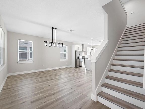 4th image of 6910 DARTMOUTH AVENUE N