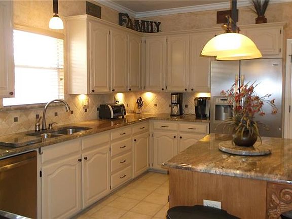 2nd image of 4008 Virginia Pine Dr