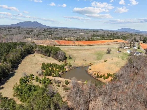 Hauser Rd, Pinnacle, NC 27043