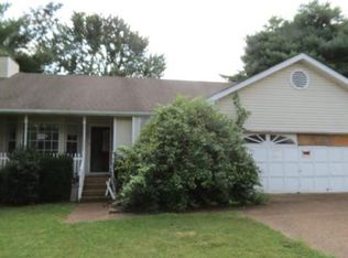 1605 Fall Dr, Nashville, TN 37207