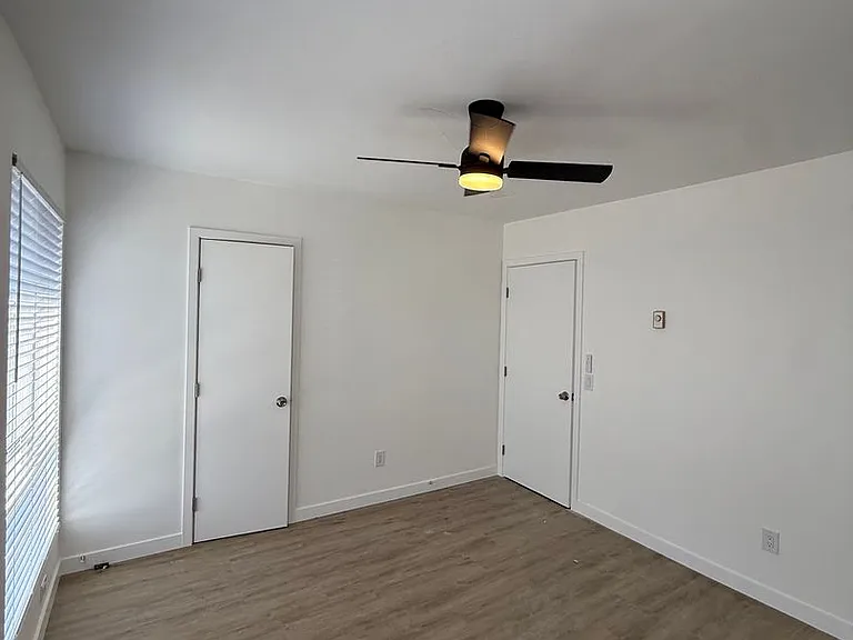 222 N Avenue 66 — Photo 2