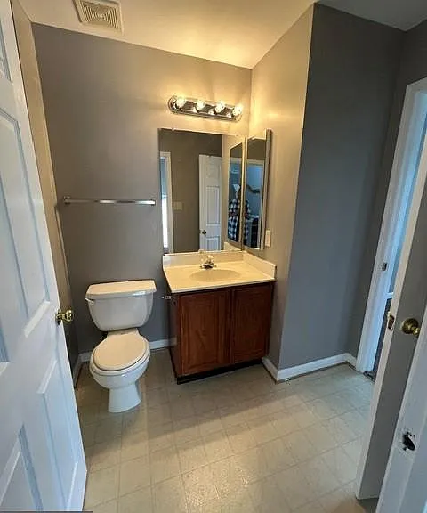 519 Eisenhower Dr — Photo 12