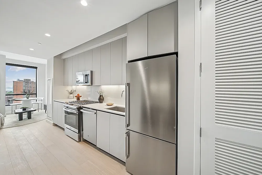 567 Fulton Street — Photo 4