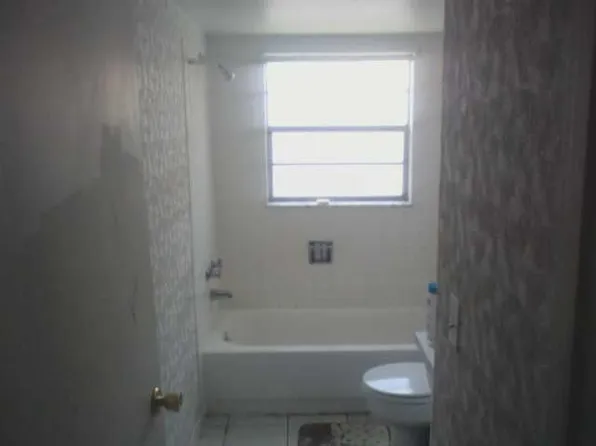 12249 Eldon Dr, Largo, FL 33774