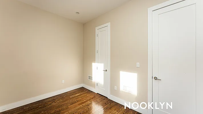 Rented by Nooklyn NYC LLC | media 10