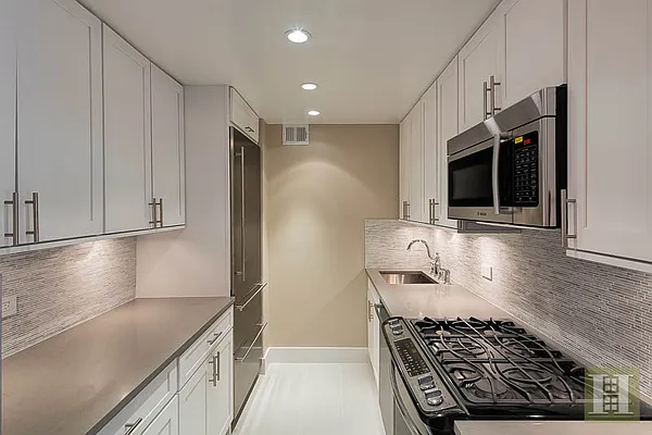 Rented by Halstead Real Estate | media 3