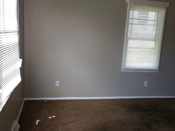 5th image of 801 Sheridan St