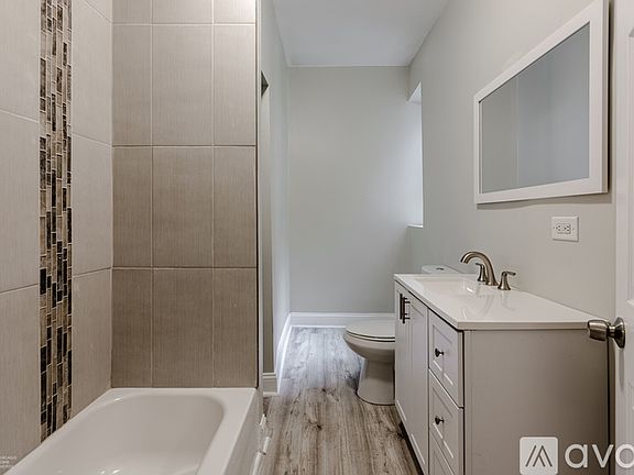 3rd image of 6032 S Saint Lawrence Ave #3