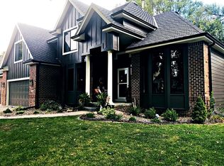 5701 S 166th St, Omaha, NE 68135