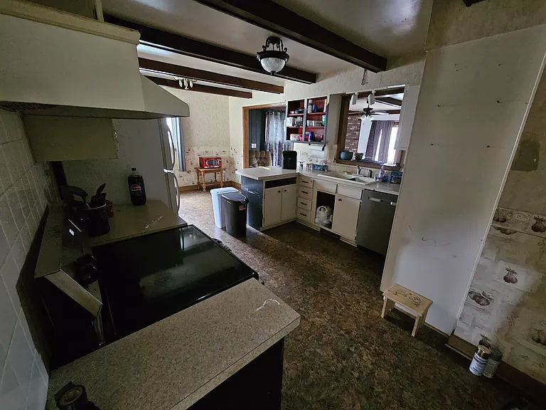 927 Piper Dr — Photo 15