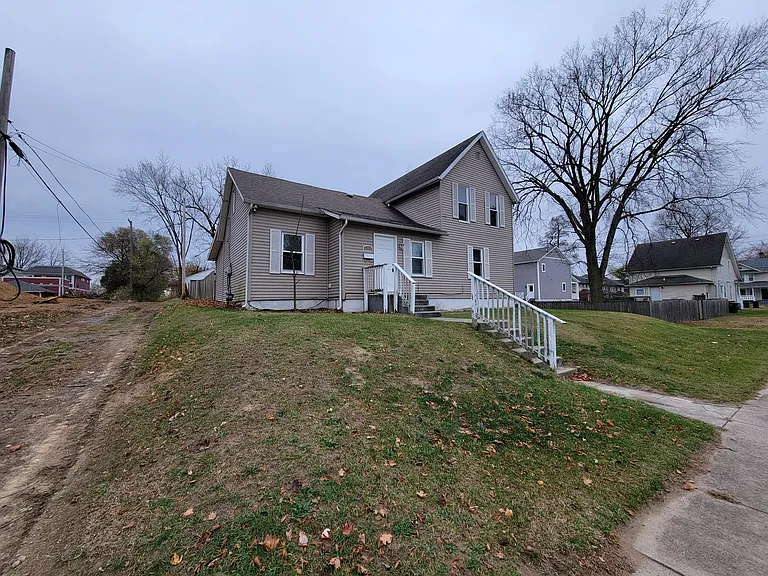916 N Hill St — Photo 21
