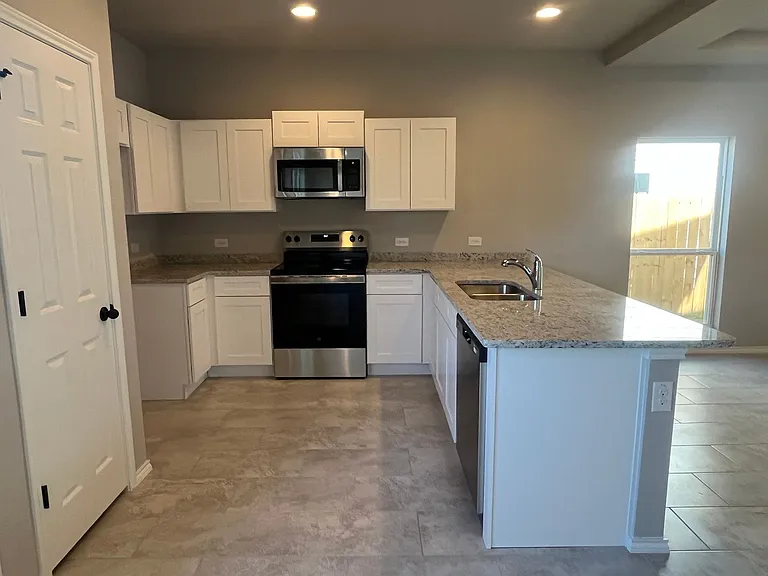 8619 Valentina Way #101 — Photo 9