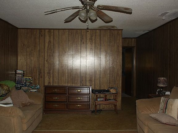 4th image of 958 Galaxie Dr