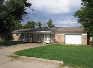 296 S Hickory Pl, Broken Arrow, OK 74012