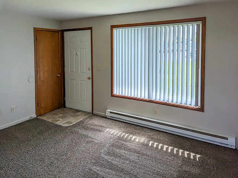 115 Garland Way N #11 — Photo 3