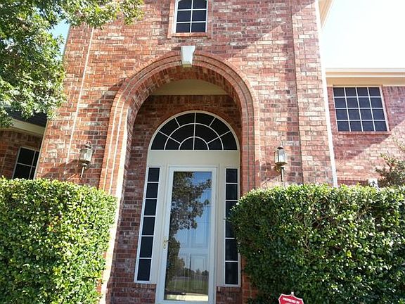 2nd image of 3468 Briargrove Ln