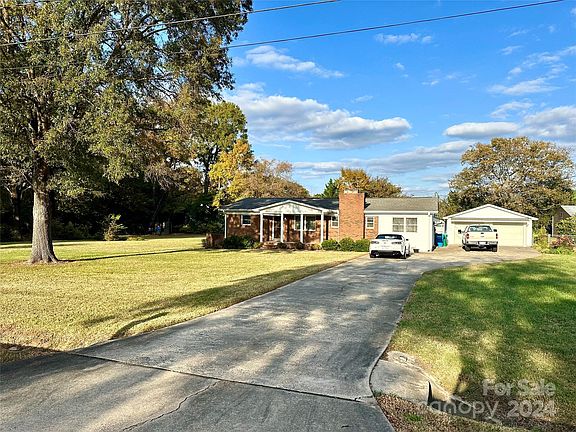 2nd image of 800 Patricia Ave #24
