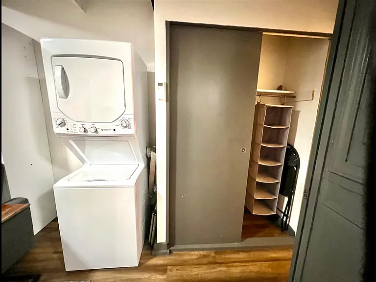 104 N Ann St #1A — Photo 5