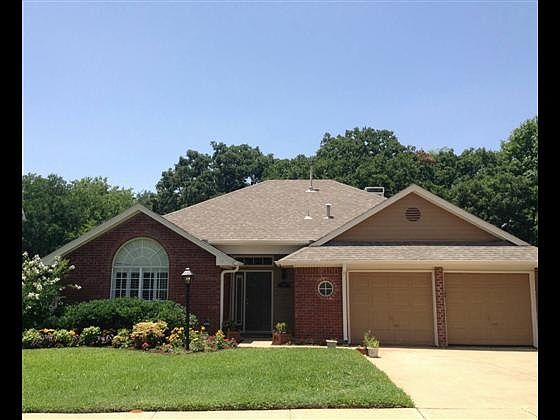 1st image of 305 Arwine Dr