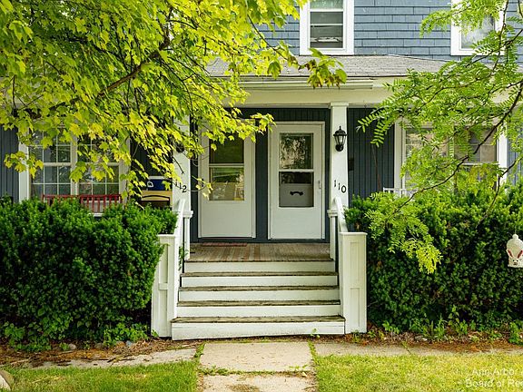 4th image of 110 E Henry St