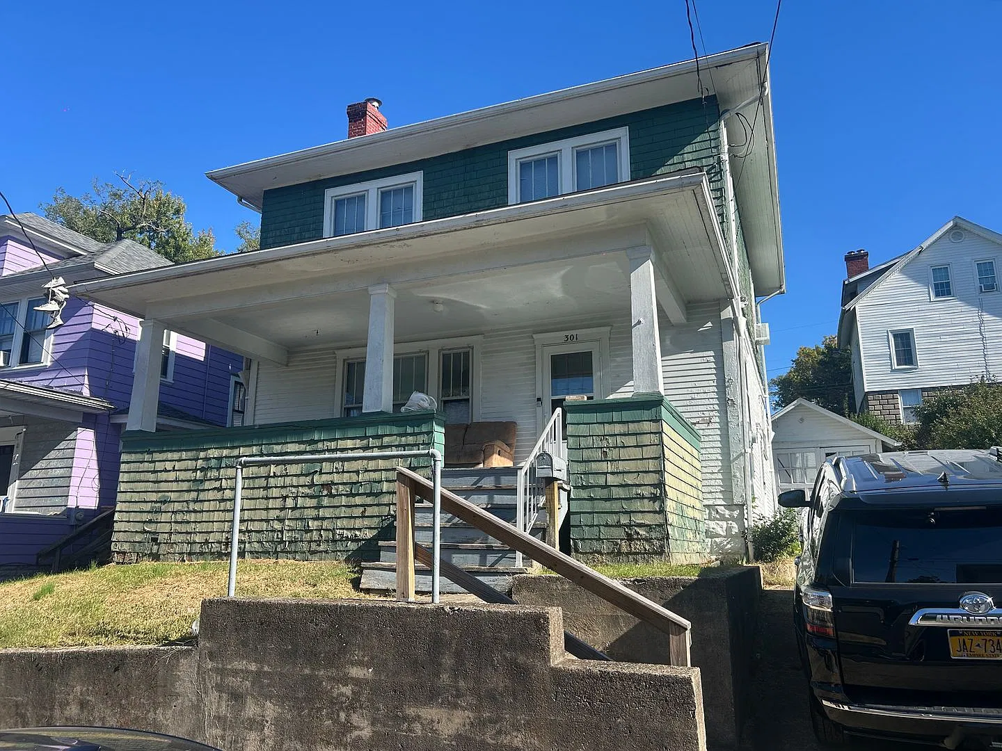 Downtown - 3 Bedroom House - Available 05/19/2027 — Photo 1