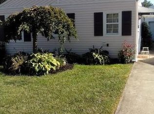 637 Weller Rd, Elyria, OH 44035