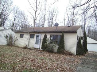 1972 Rookwood Rd, Cleveland, OH 44112