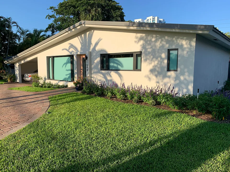 1684 Bel Air Ave