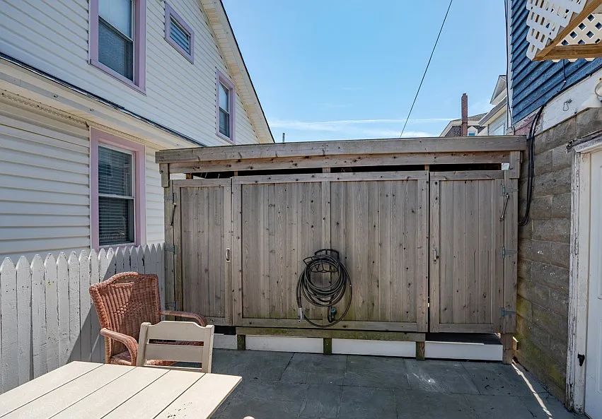Building Photo - 637 Wesley Ave #G