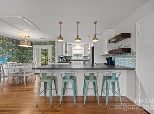 349 Country Club Rd APT 3, Asheville, NC 28804