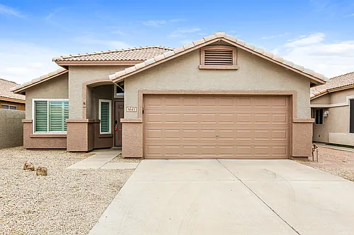 8645 W Paradise Dr Photo 1