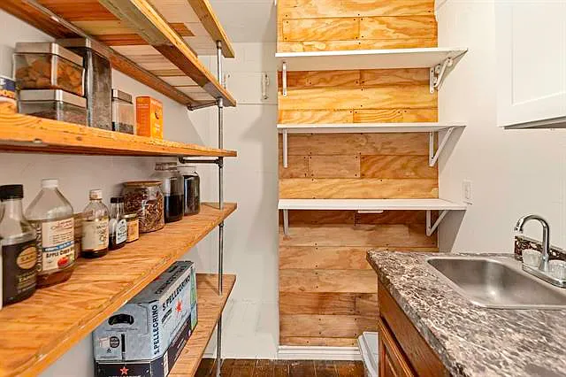 409 N Main St — Photo 12