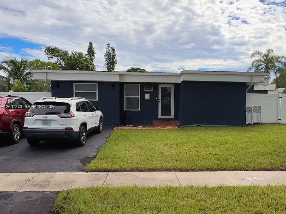 1st image of 7904 NW 66th Ter