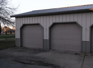 4668 W Smokey Row Rd, Greenwood, IN 46143