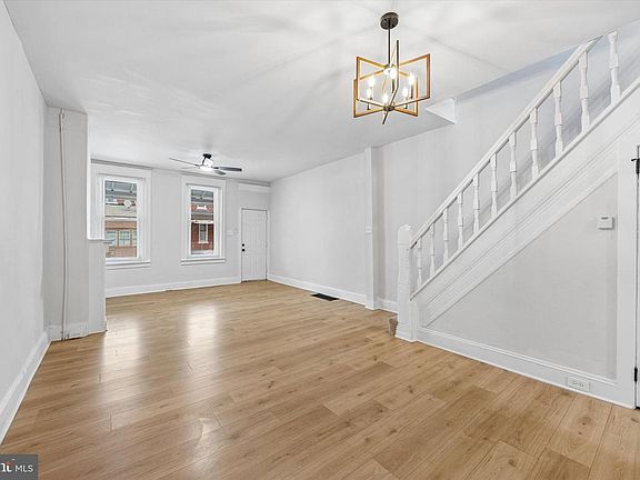 5th image of 2132 S Simpson St