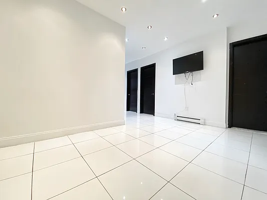 Rented by Voro NYC | media 12