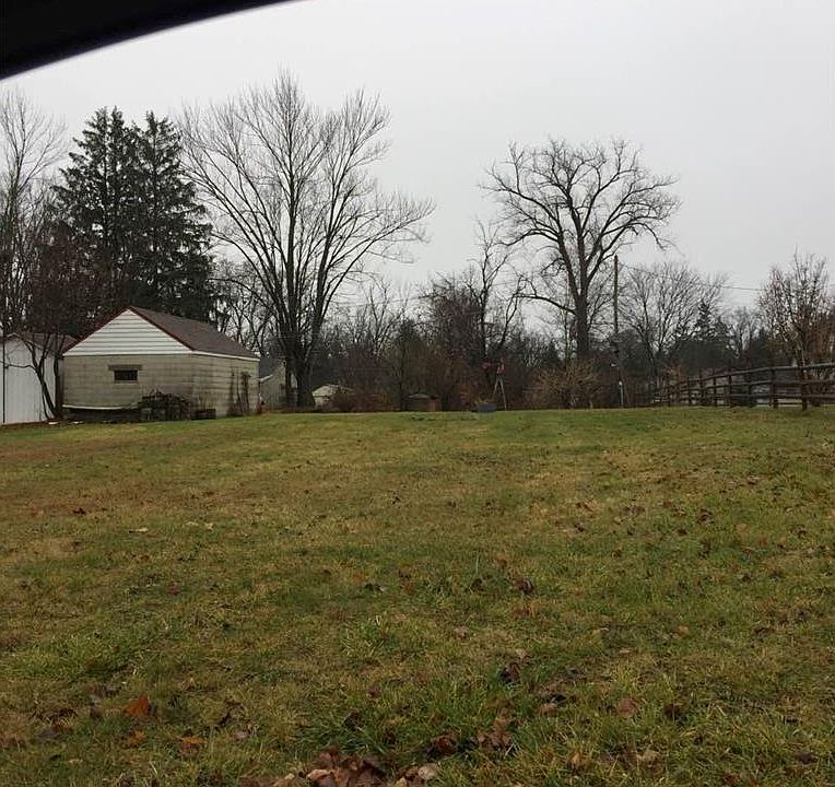 2nd image of 130 E Olentangy Dr