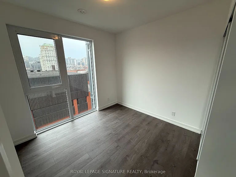 75 James St S #615 — Photo 14