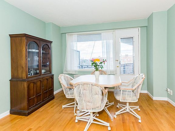 3rd image of 3777 Independence Ave APT 5A