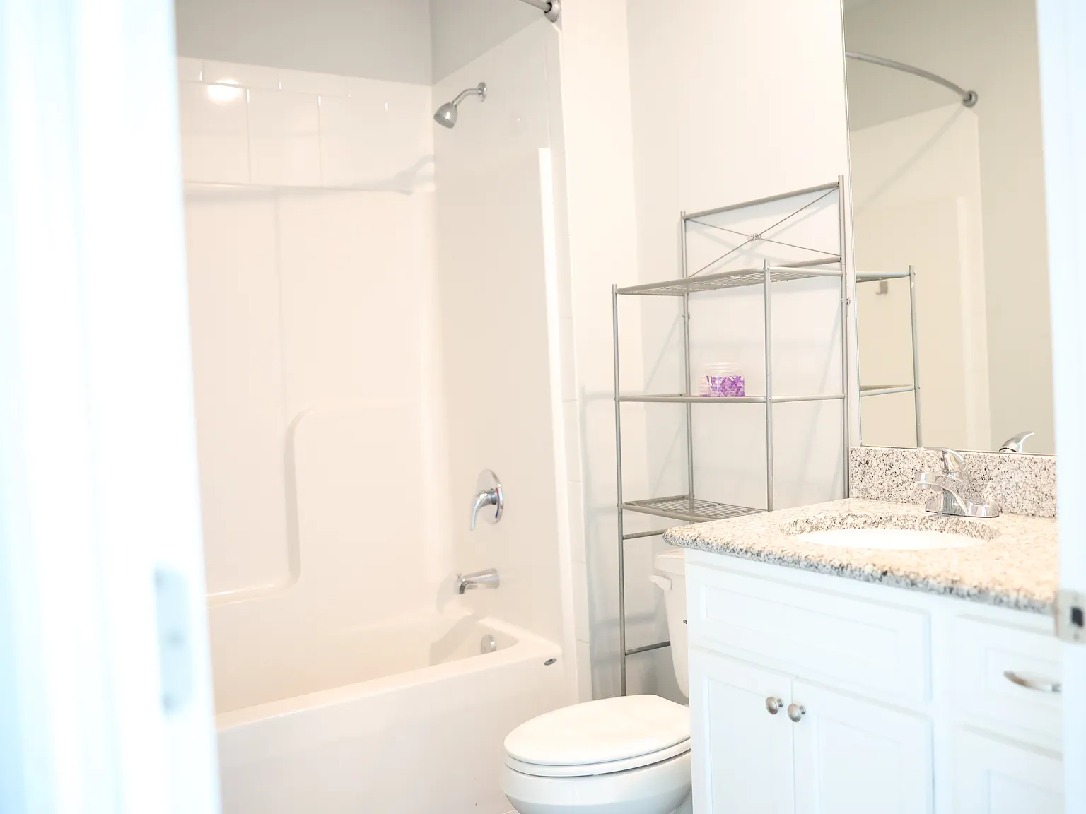 3 bed, 1120 sqft, $2,400 — Photo 1