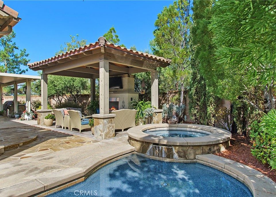 1st image of 42351 Gronlund Ct