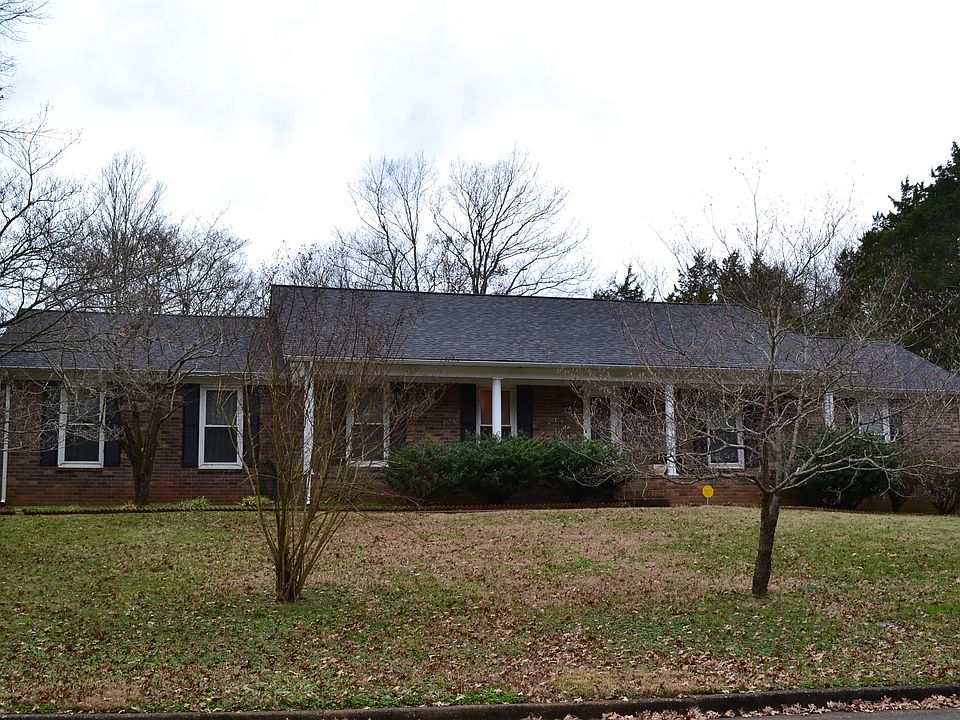 1st image of 1723 Wiltshire Dr