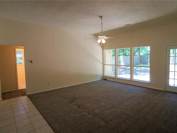 5th image of 406 N Park Ave