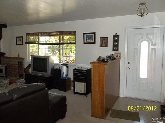 5th image of 21420 Arnold Dr